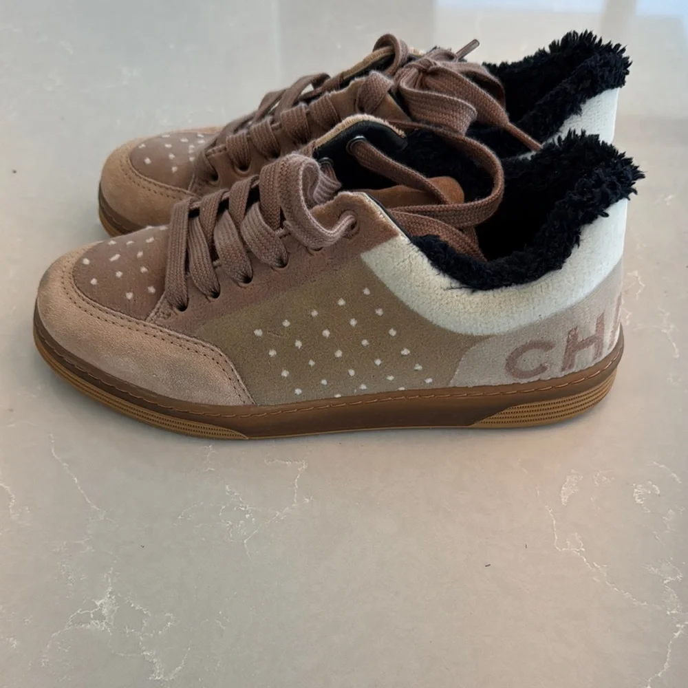 Chanel Rose Polka Dot Sneakers with Black Fur Lining - Picture 2 of 6